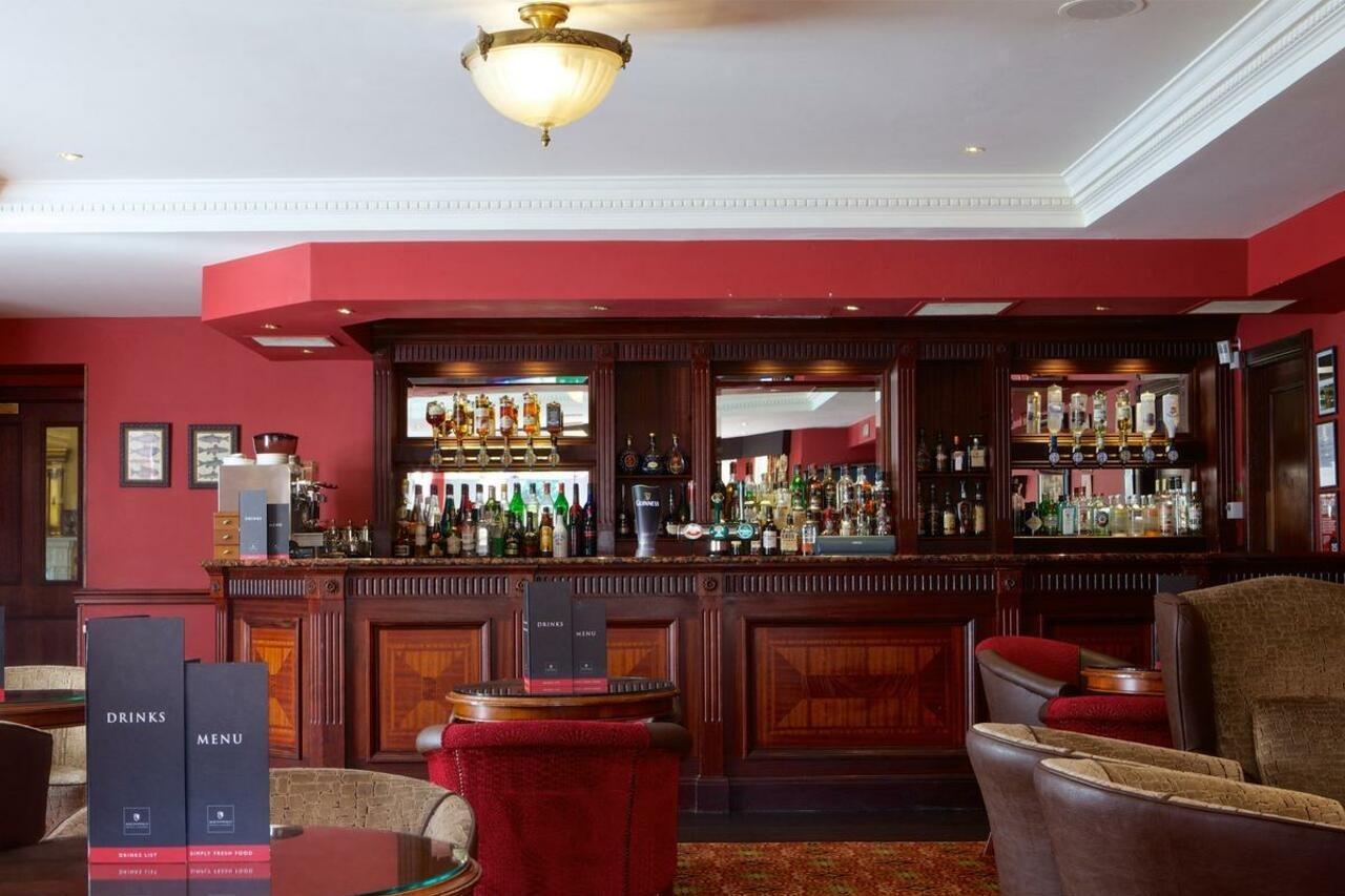 Macdonald Crutherland House East Kilbride Bagian luar foto